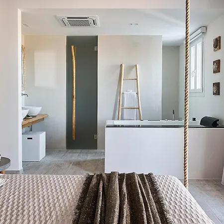 Nirome Luxury Adamantas (Milos)