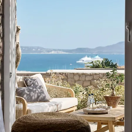 Aparthotel Nirome Luxury Adamantas (Milos)