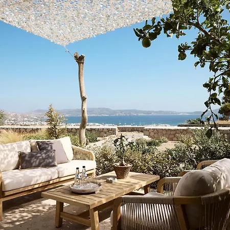 Nirome Luxury Adamantas (Milos)