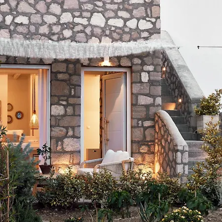 Nirome Luxury 4* Adamantas (Milos)