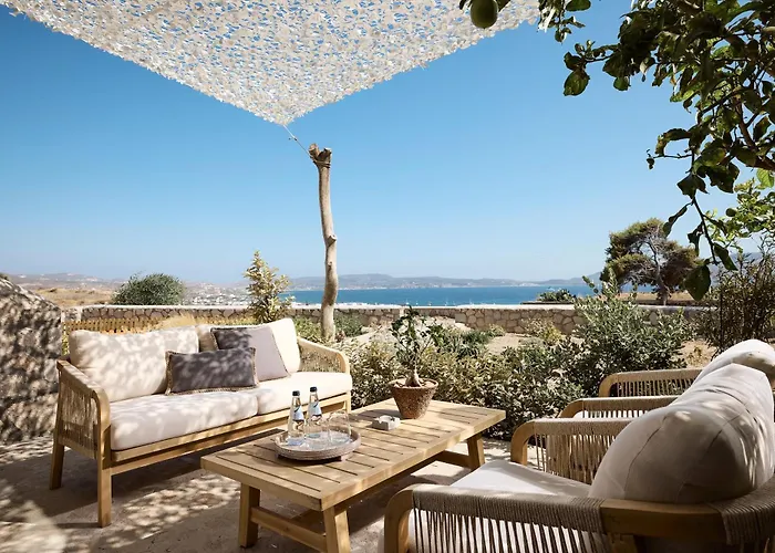 מלון דירות Nirome Luxury 4*