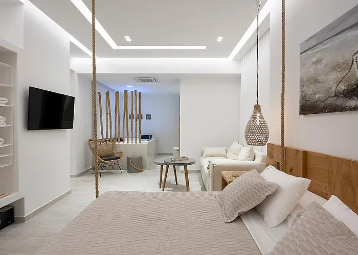 מלון דירות Nirome Luxury 4*